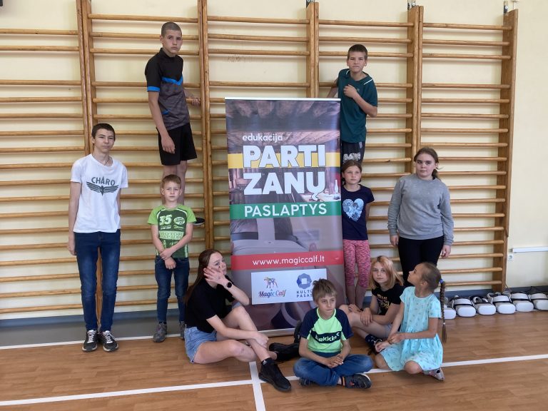 VR edukacija mokykloje