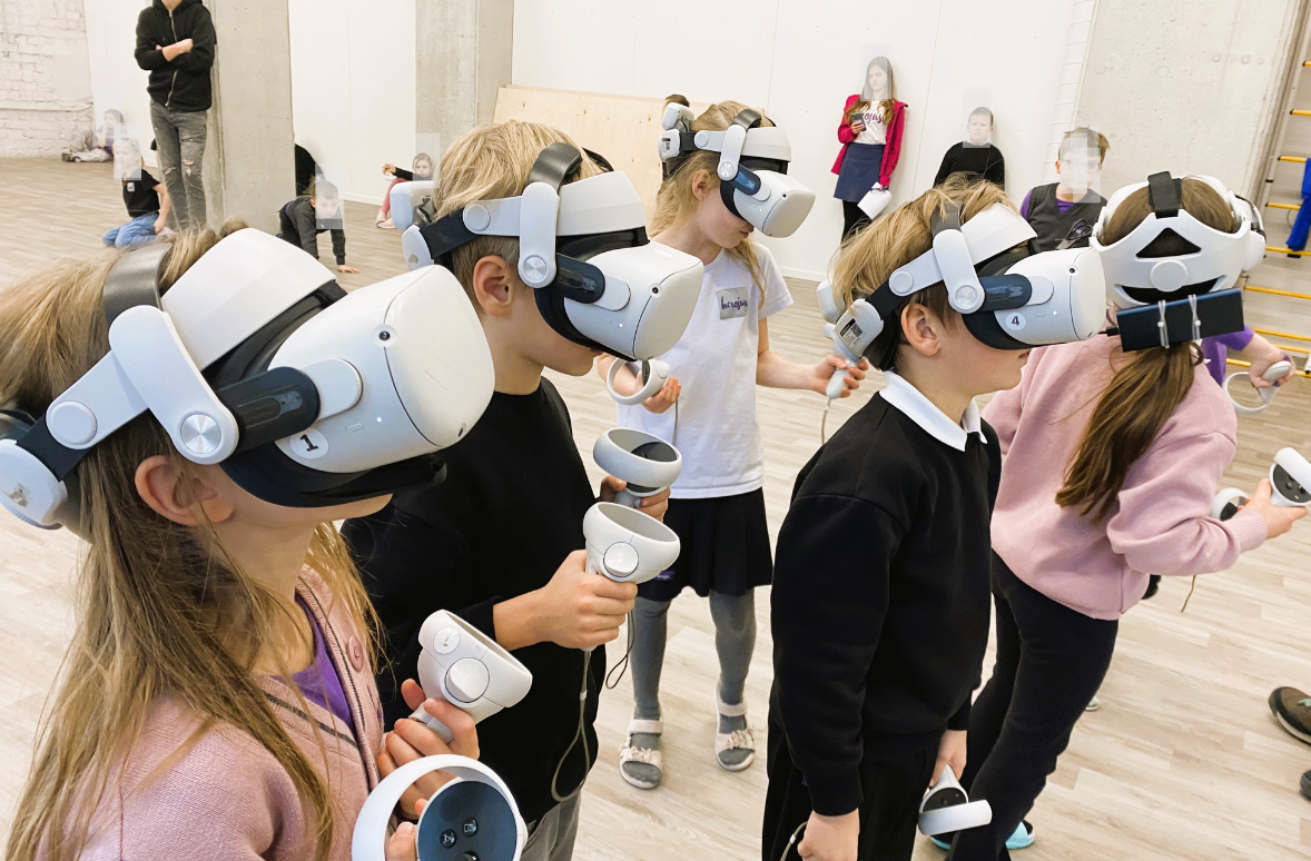 VR edukacija mokykloje